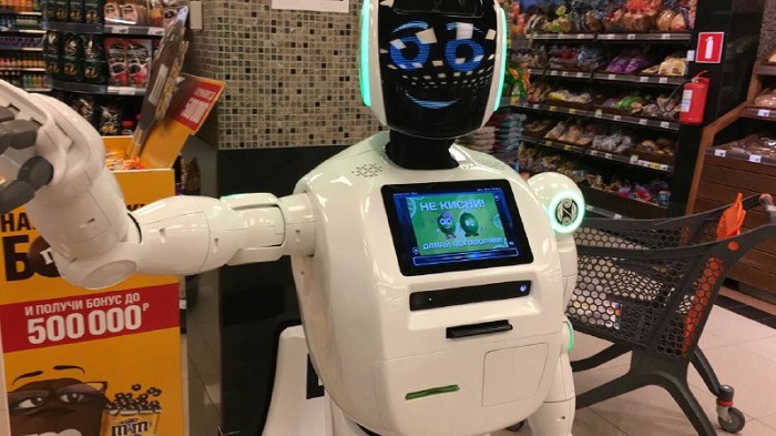 Питерский фрешмаркет «Лайм» принял на работу робота-консультанта