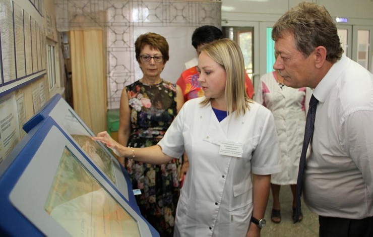 В Новочеркасске инфоматы записи к врачам появятся во всех городских поликлиниках