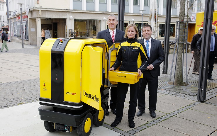 DHL тестирует в Германии робота почтальона PostBOT