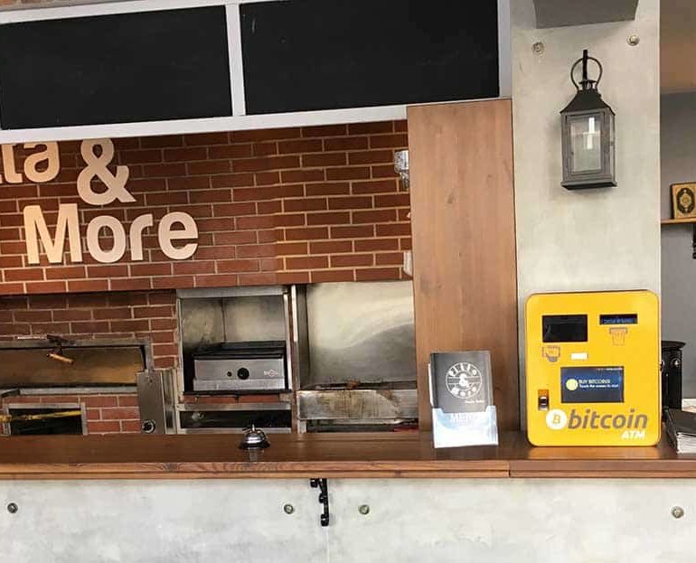 На Кипре запустили первый автомат по продаже Bitcoin