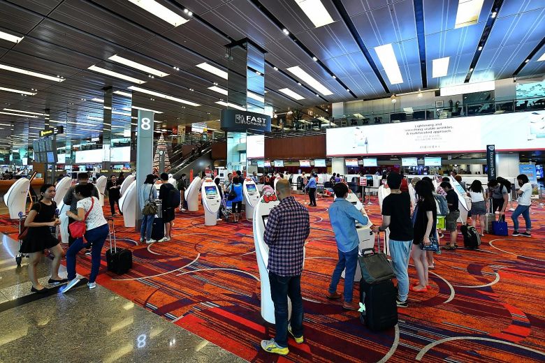 Аэропорт Чанги увеличил число киосков саморегистрации и сдачи багажа в терминале Т1
