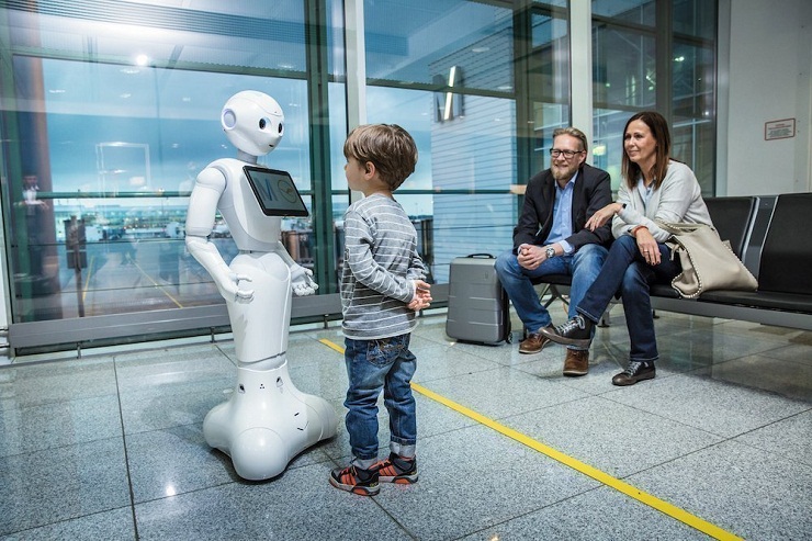 Lufthansa и Мюнхенский аэропорт тестируют робота консультанта Pepper 