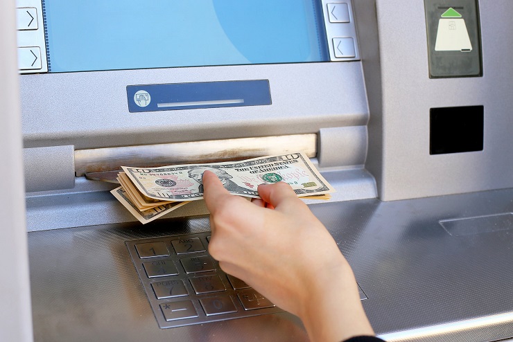 В США банкоматы становятся все менее востребованными 